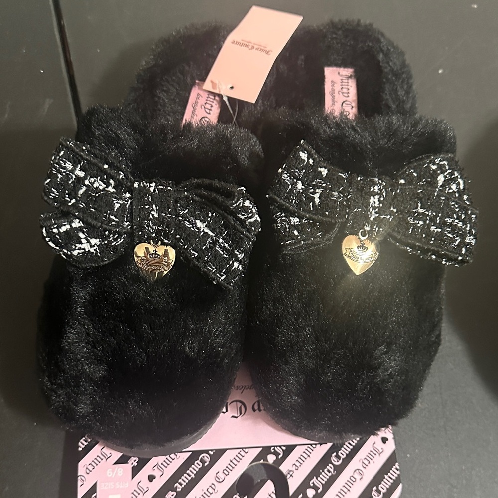 Juicy couture black faux fur slippers size large 8/9